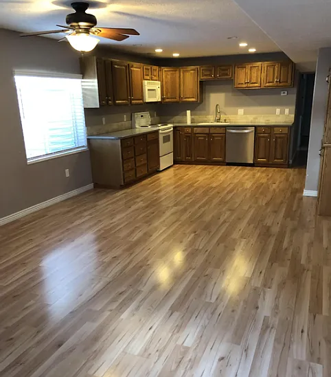 2 bed, 1100 sqft, $1,250 — Photo 2