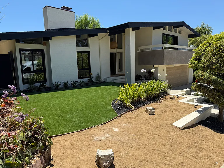 22938 Paul Revere Dr — Photo 1