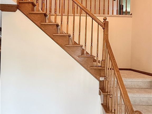 5th image of 4822 Sweetwater Dr