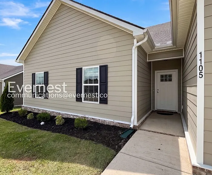 1105 Prospect Ct — Photo 4