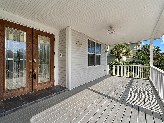 3rd image of 921 Point Seaside Dr