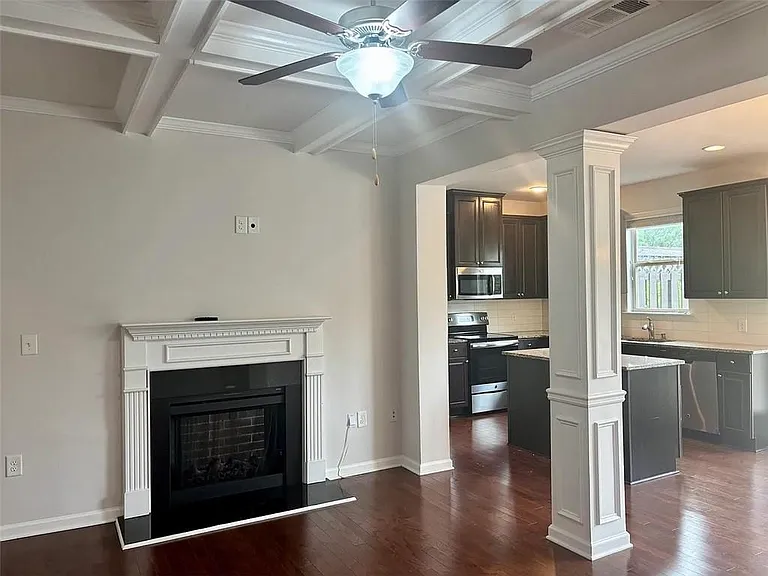 1700 Paxton Dr SW — Photo 5