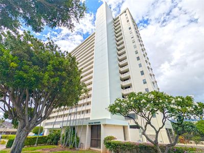 1160 Ala Napunani St #Penthouse 1, Honolulu, HI, 96818