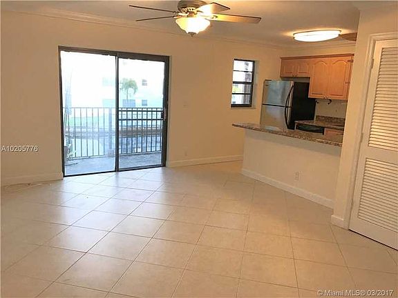 4th image of 1401 NE 53rd St APT 205