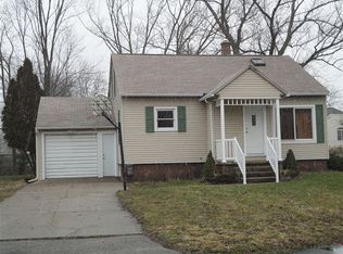 10343 Paw Paw Dr, Zeeland, MI 49464