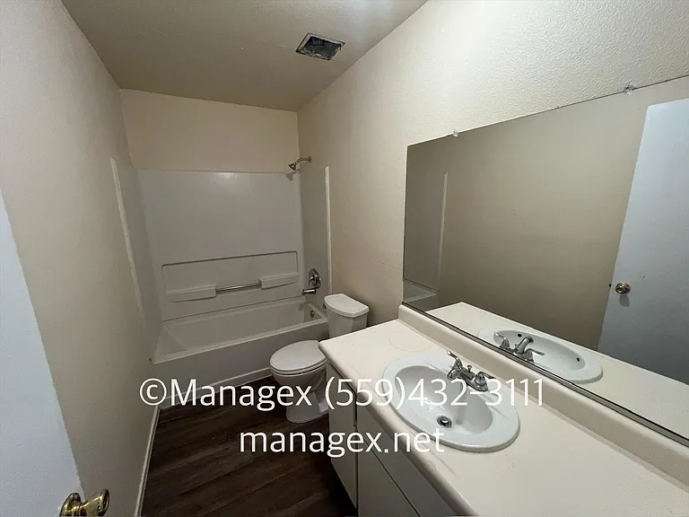 554 S Backer Ave — Photo 3