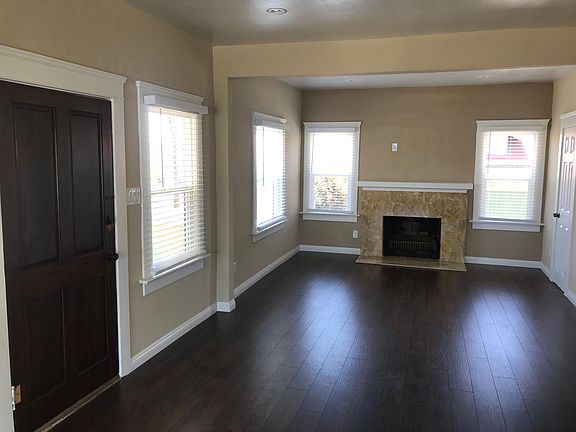 3rd image of 343 E Plaza Blvd