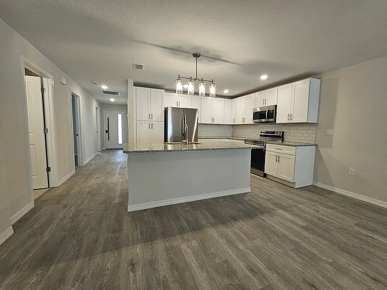 23 Rosecroft Ln #B — Photo 6