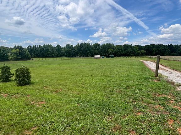 3rd image of 3933 County Road 33