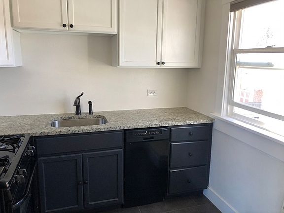 4th image of 513 Terry St APT 5