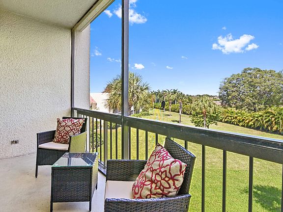 2nd image of 2500 Presidential Way APT 302