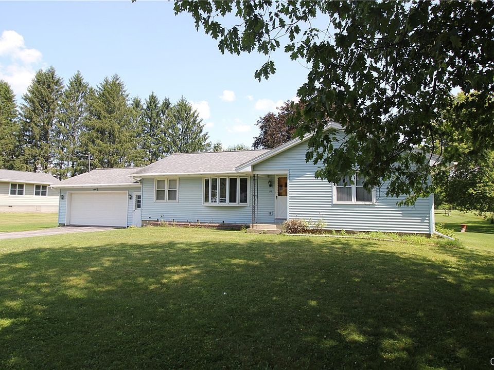 1st image of 90 Eaton St