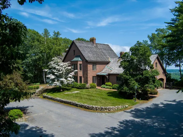 10 Fairwind Lane Extension, Cumberland, ME 04110