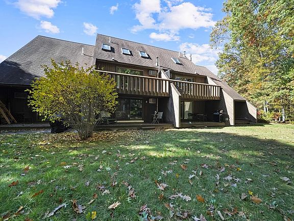 2nd image of 31 Spring Cove Rd #31