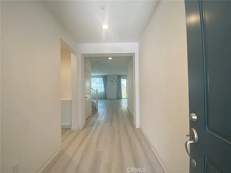 2932 E Silver Sky Dr — Photo 2
