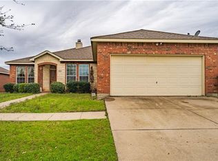 8204 Berrigan Dr, Arlington, TX 76002