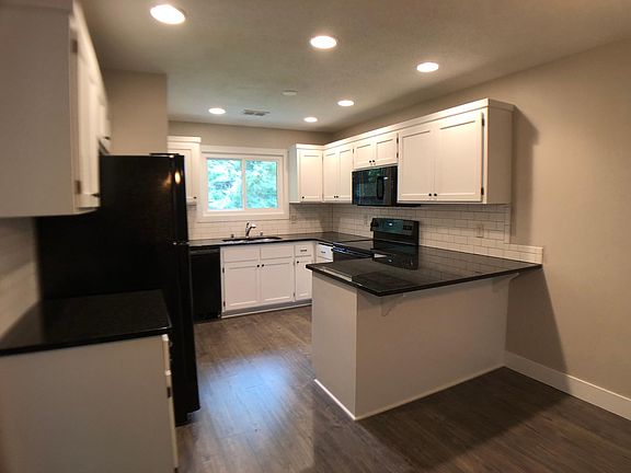 2nd image of 4313 Parkview Ct
