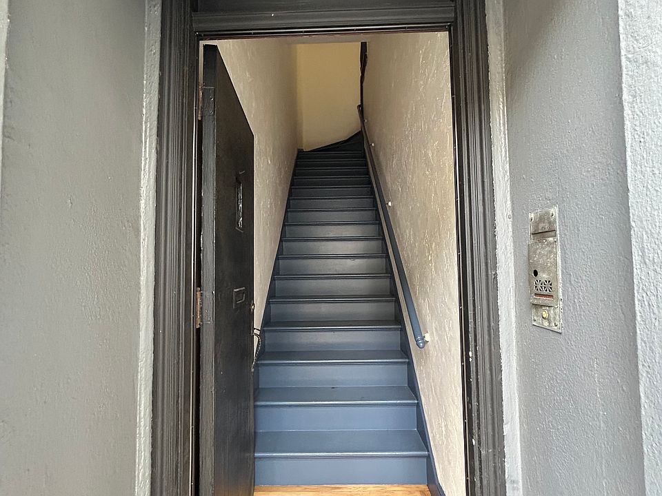 1st image of 2272 Union St