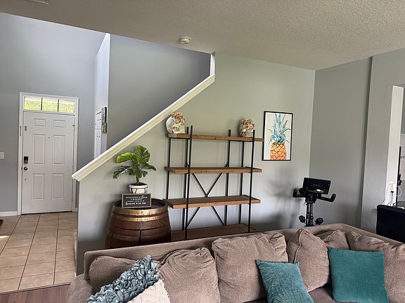 3rd image of 4511 Savannah Holly Pl