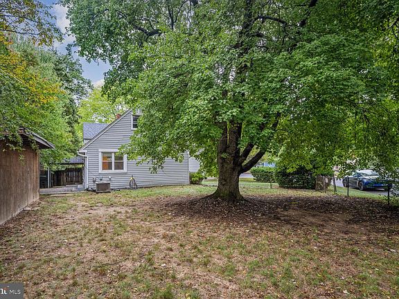 3rd image of 10020 51st Ave