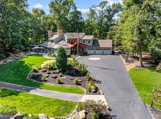 7 Cortland Shire Dr, Moorestown, NJ 08057