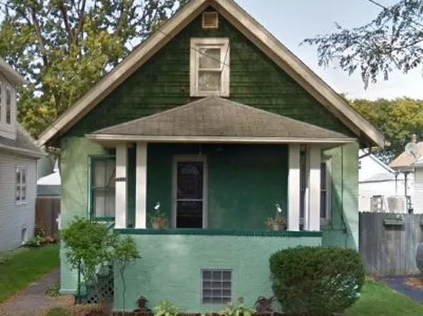 2452 Willow Ave, Niagara Falls, NY 14305