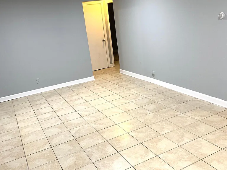 142 Peach St — Photo 15