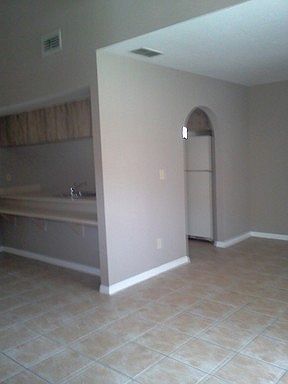 1st image of 906 SW 47th Ter APT 8