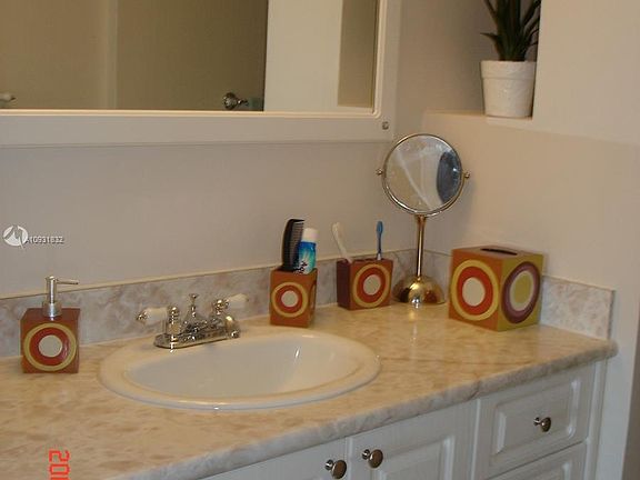 4th image of 18061 Biscayne Blvd Penthouse 3