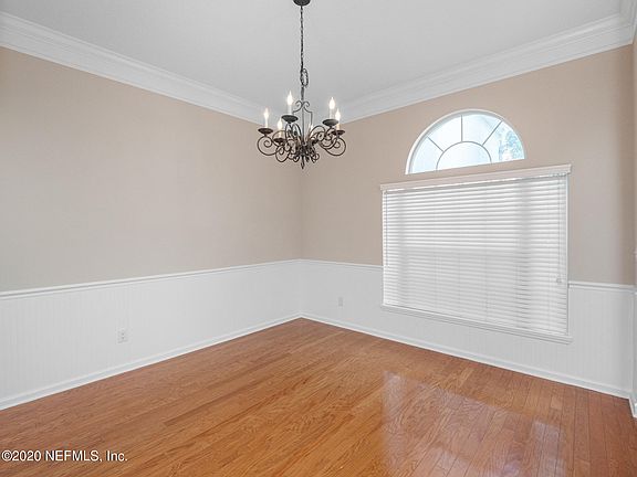 5th image of 829 Templeton Ln