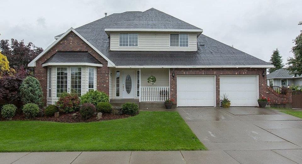 1st image of 8712 N Kensington Dr