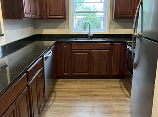 35 Main St #3, Essex Junction, VT 05452