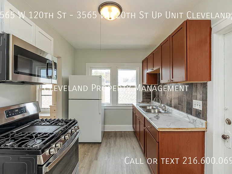 3565 W 120th St #3565 W 120TH ST UP U — Photo 10
