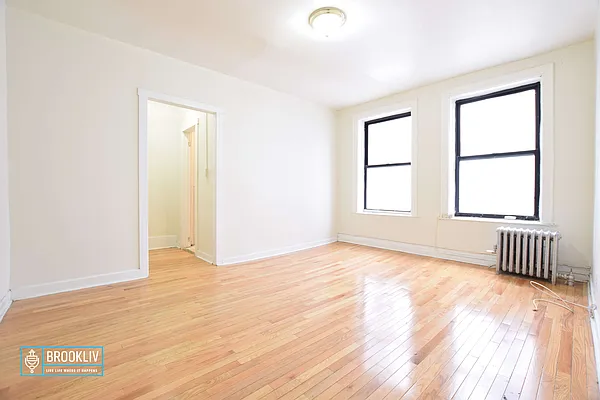 Rented by null | media 34