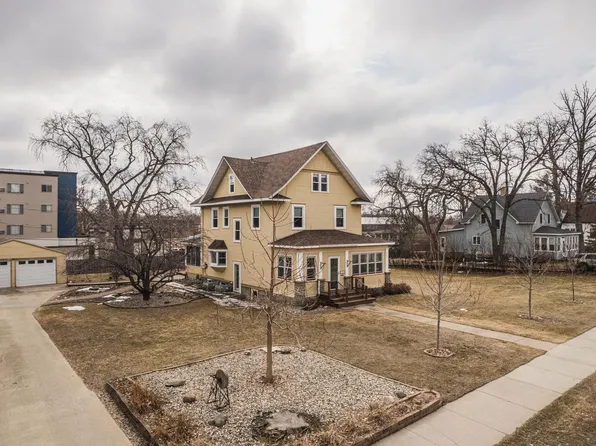 1231 Lake Ave, Detroit Lakes, MN 56501