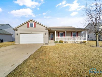 5682 Blue Grass Dr, Walbridge, OH, 43465