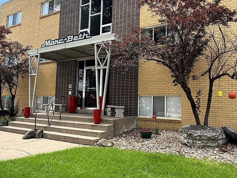 519 N Lexington Ave #201