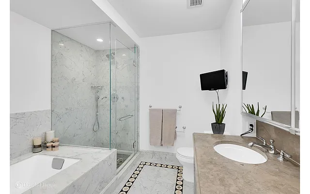 Sold by Douglas Elliman | media 6