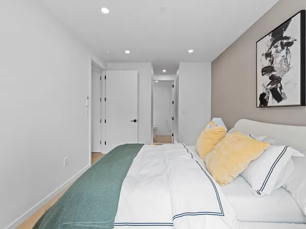 366 Harman Street image 34 of 54