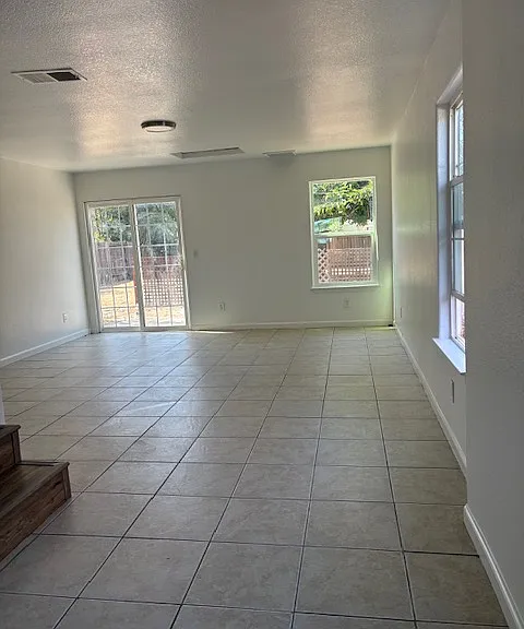 South Ave — Photo 9