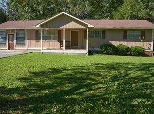 154 Pinebrook Dr, Rocky Face, GA 30740