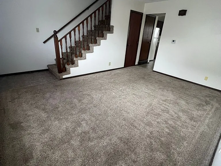509 S Elm Ave #8 — Photo 4