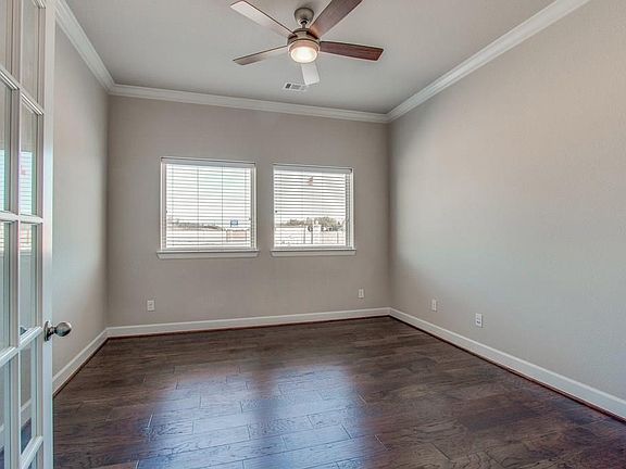 5th image of 4986 Stornoway Dr
