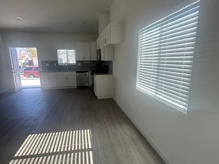 9806 Krista Vineyard Way — Photo 14