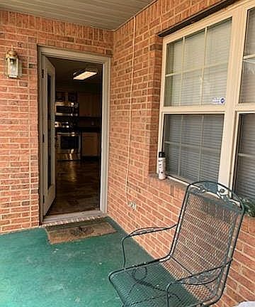 3rd image of 7602 Pauline Way