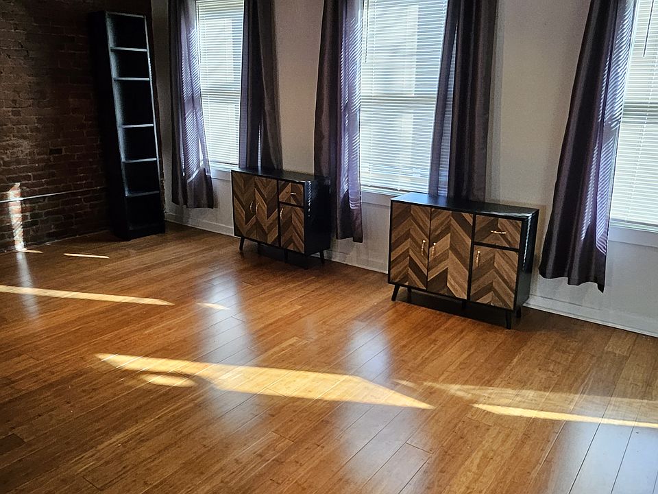 2nd image of 1365 Cambridge St #3