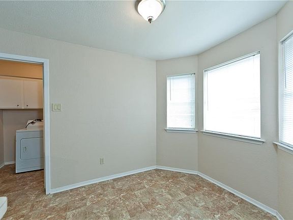 5th image of 116 Bluebonnet Dr