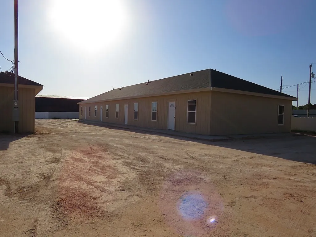 Building Photo - 5622 S County Road 1202 #B AND D