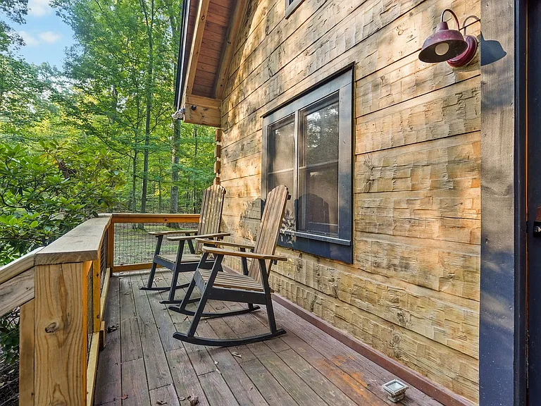 3770 Baxter Rd — Photo 8
