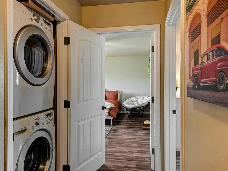 1650 E 5th Ave #101 — Photo 15